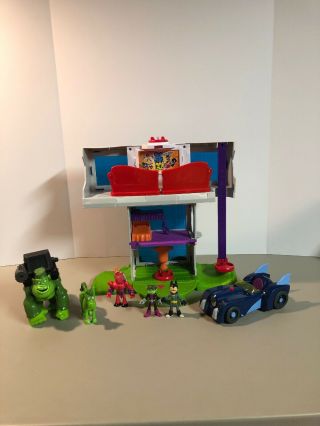 Fisher - Price Imaginext Teen Titans Go Tower W 3 Figures & Robin Bat Mobile
