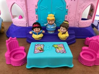 Fisher - Price Little People Disney Princess Musical Dancing Castle Carriage 3