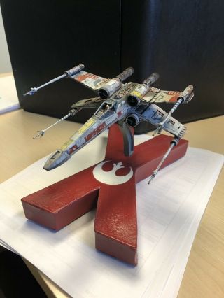 Pro Built 1/72 Scale Star Wars T - 65 X - Wing Star Fighter Red Five
