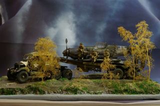 1/35 Wwii " Big Prize " Diorama Built Us Tank Transporter With German Plane Crews