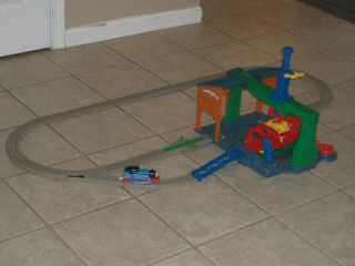 2009 Thomas Friends TrackMaster Spin and Fix Thomas at Sodor Steamworks Train Se 2