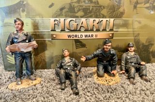 Figarti G3801b Ww Ii German Discussing The Last Battle 4 Figure Tank Crew Nib