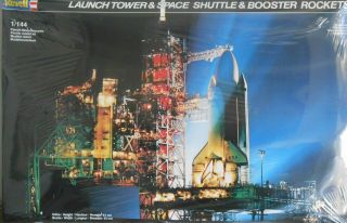 Revell Launch Tower & Space Shuttle & Booster Rockets 04911