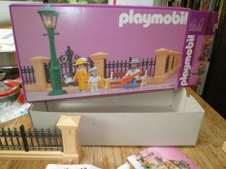 Playmobil 5360 Victorian Fence set 3 figures Bench Light 5300 Mansion 4