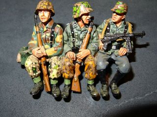King & Country WS053 Sitting Sargent 2 Riflemen PASSENGERS NO BOX LONG RETIRED 3