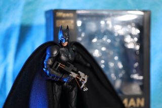 Bandai Shf S.  H.  Figuarts Batman The Dark Knight Action Figure