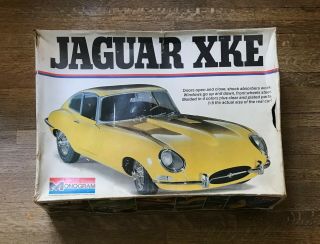 1976 Monogram 2601 Jaguar Xke (e - Type) Coupe 1:8 Scale Model Kit Complete Xk - E