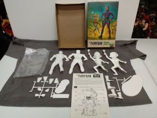 The Phantom & Voodoo Witch Doctor Model Kit 1451 1965 By Revell