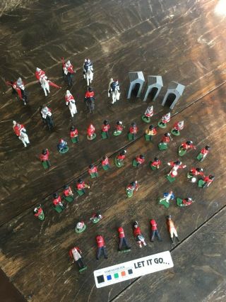 DEETAIL BRITAINS PLASTIC TOY SOLDIERS WITH HORSES GUARD HOUSES AND BAND 2