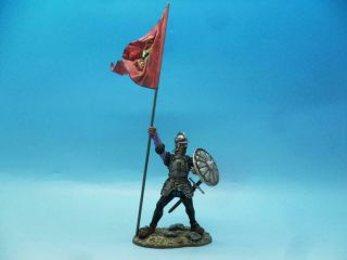 Morgan Miniatures Aztec Empire Conquistador Flag Bearer With Shield 60mm