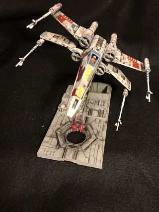 Bandai Star Wars X - Wing Model 1/72 Scale - FULLY BUILT & PAINTED 2