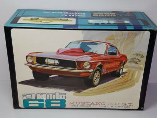 1/25 Amt 1968 Ford Mustang 2,  2 G.  T.  Unsealed Model Kit