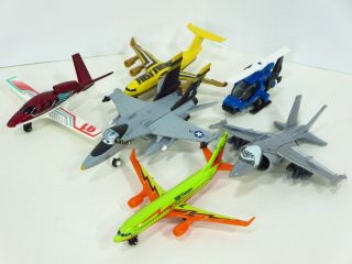 Disney Pixar Cars Diecast Planes Aircraft Carrier 2012 Flysenhower 18.  5 