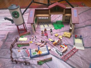 Playmobil Deluxe Barn With Silo,  Item 5119 Gently