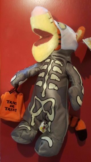 A Disney Halloween Skeleton Tigger Mini Bean Bag Beanie Nwt