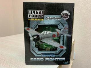 Blue Box Toys Elite Force WWII ZERO FIGHTER Undercarriage 1/18 Scale 4