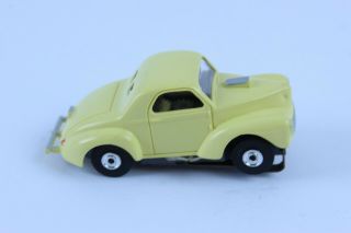FANTASTIC AURORA T - JET YELLOW WILLYS GASSER HO SCALE SLOT CAR 3
