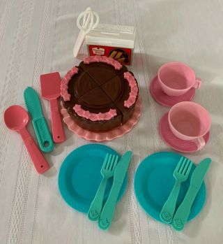 Fisher Price Fun With Food Vanilla Cake Chocolate Frosting Pink Icing Dessert