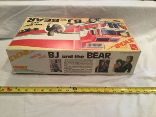 Vintage 1980 AMT BJ and the Bear “Big Red Set” Snap Fit Toy Model 1/32 Scale 5