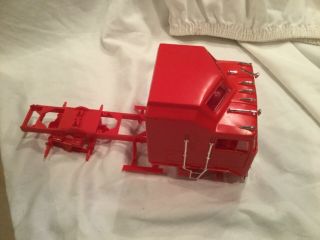 Vintage 1980 AMT BJ and the Bear “Big Red Set” Snap Fit Toy Model 1/32 Scale 7