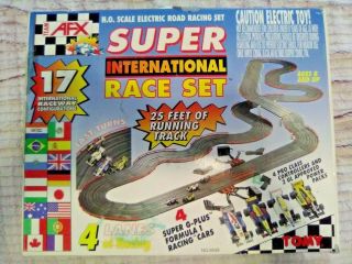 Tomy Team Afx International Race Set Ho Scale Electric Road Racing Cars