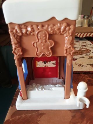 Fisher Price Little People Christmas Village 8