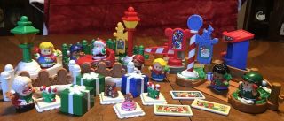 Fisher Price Little People Christmas Village 29 Piece Set
