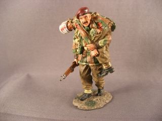 King & Country Mg003 Ww2 British Operation Market Garden " Walking Wounded "
