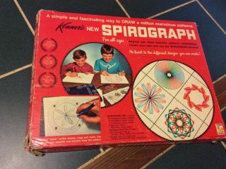 Vintage 1967 Kenner ' s SPIROGRAPH No.  401 Red Set With Book 4
