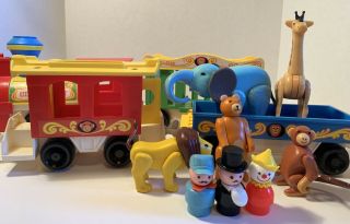 Vintage Fisher Price Little People Play Family Circus Train Animals People