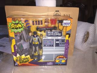 Mattel Batman Classic Tv Series To The Batcave Batman Action Figure Playset