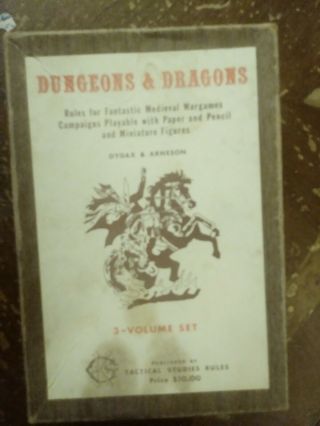 " Dungeons & Dragons ",  By Gary Gygax & Dave Arneson / 1974 / 3 - Volume Boxed Set