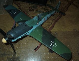 Large 1/18 Scale Ww2 German Fw - 190d - 9 " Dora " Fock - Wulf W/ Pilot Figure