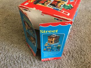 Play Family Sesame Street Fisher Price 1975 Children Television Workshop Box 6