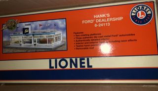 LIONEL OPERATING HANK’S FORD DEALERSHIP LNBOX FIT MTH LIGHTED BUILDING ACCESSORY 3