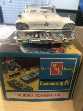 AMT 1958 BUICK ROADMASTER BOX KIT 4BK CIRCA 1958 With Model 7