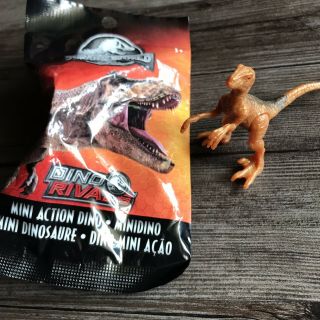 Jurassic World Dino Rivals Mini Action Dinosaure Special Metallic Raptor