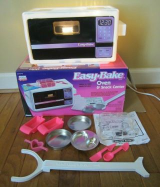 Easy Bake Oven & Snack Center Kenner 1997,  Rare Layer Cake Pan