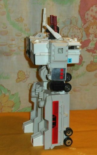 G1 Transformers METROPLEX BODY (plastic tires) WITH R,  L FIST (only) 3