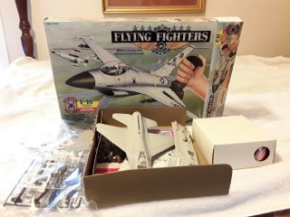 Vtg 1989 Hasbro Flying Fighters F - 16 Fighting Falcon Electronic Sound Open Box