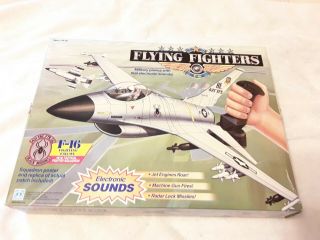 VTG 1989 HASBRO FLYING FIGHTERS F - 16 FIGHTING FALCON ELECTRONIC SOUND OPEN BOX 6