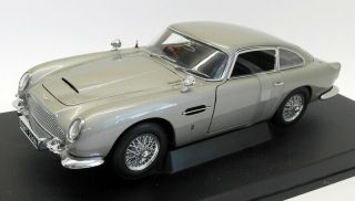 Autoart 1/18 Scale 70020 Aston Martin DB5 Silver 007 James Bond Goldfinger 2