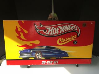 2009 Hot Wheels Classics 30 Car Box Set Walmart Exclusive