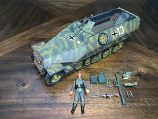 1:18 21st Century Toys Ultimate Soldier German Halftrack Sdkfz 251/1 Ausf D