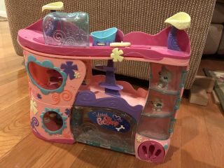 Littlest Pet Shop Adoption Center With Accessories And Pets Complete Set