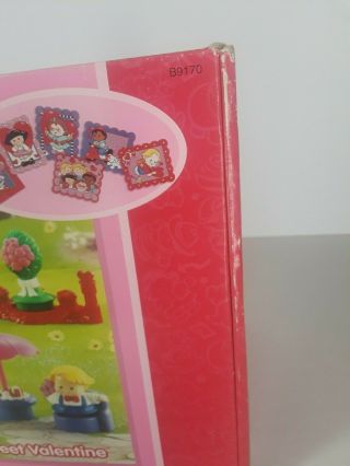 Sweet VALENTINE Fisher Price Little People Retired Playset 2003 3