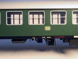 58021 Marklin Gauge 1 very large Express Train Passenger Car w/lighting 5