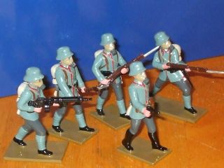 Soldiers Of The World German Infantry With Gas Masks Toy Soldiersmib