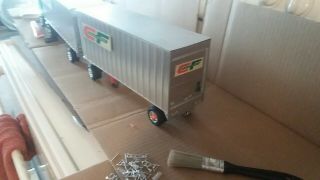 1/25 Semi Truck Model Kits