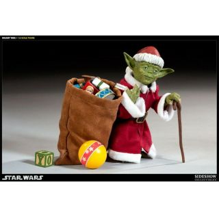 Sideshow Star Wars Exclusive 1:6 Scale Holiday Yoda Figure - Nib